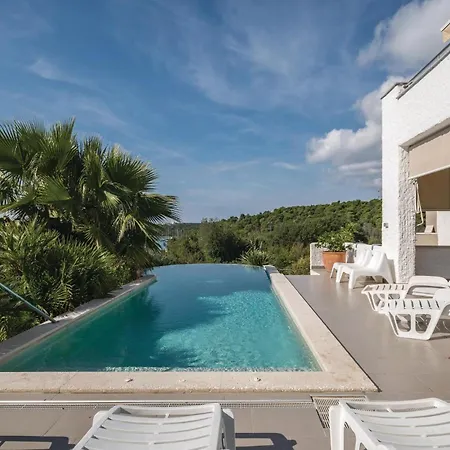 Stunning In With Wifi * Póla