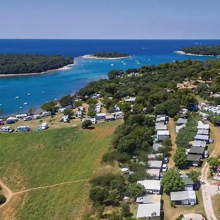 Stunning In With Wifi 풀라